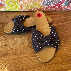 NWOT Blowfish sandals